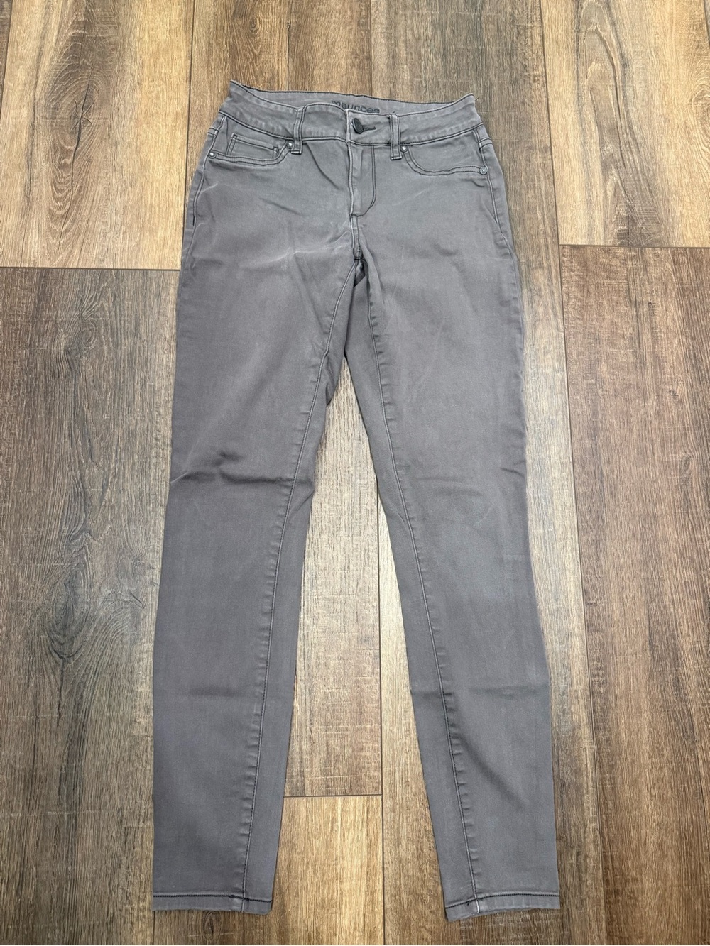 Maurice’s skinny grey jegging XS